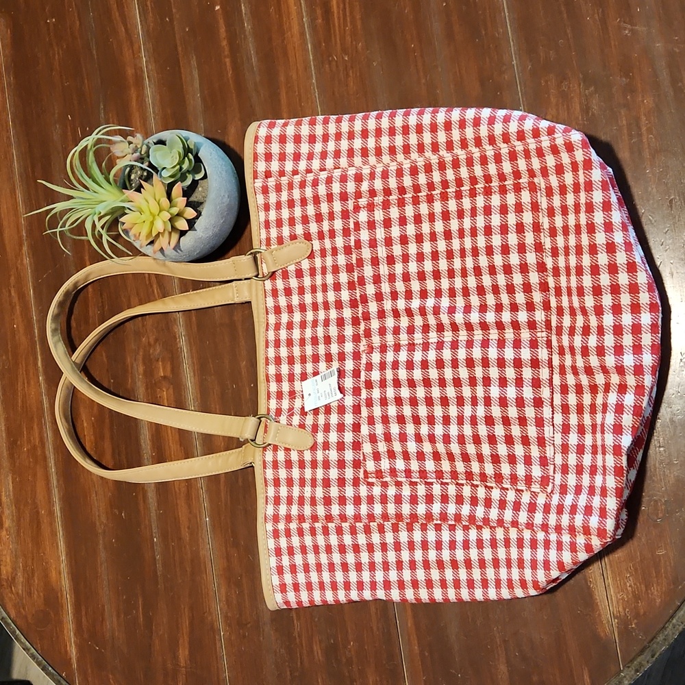 NWT Red and White Gingham Tote Bag (Bin10)
